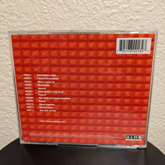 Garage Version 2.0 CD - Red - Picture 3 of 6